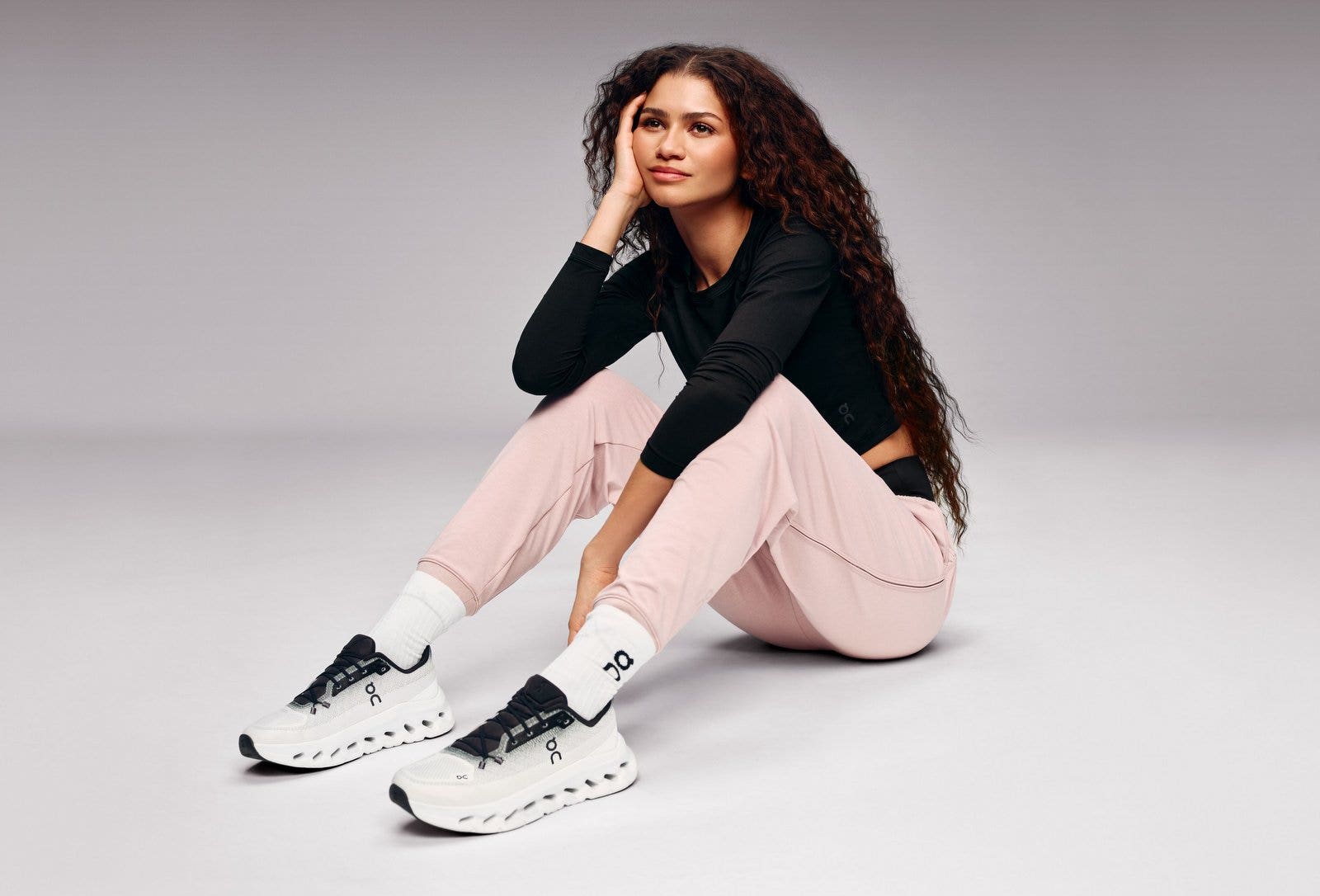 On presenta Cloudtilt de la mano de Zendaya