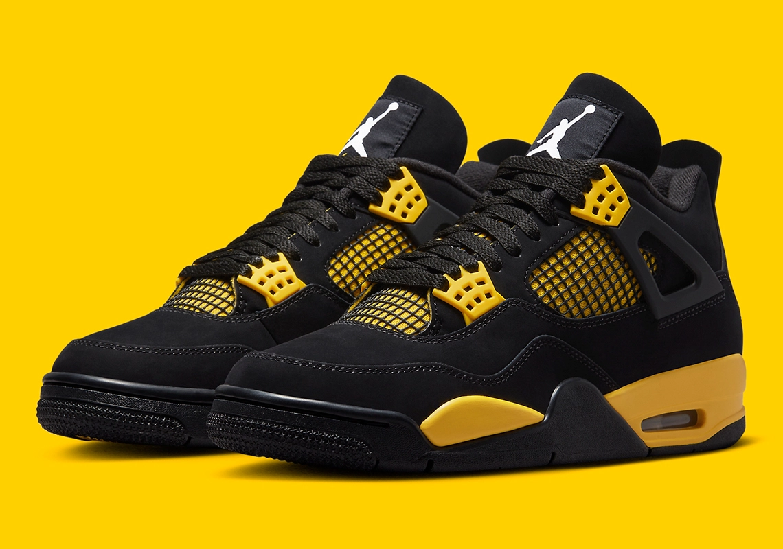 Jordan 4 Retro Thunder 2025 Twila Ingeberg